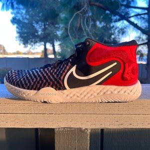 KD Trey 5 VIII Basketball shoes